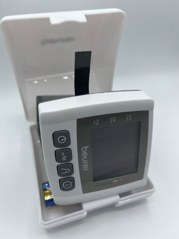 monitor de presion arterial de muñeca digital - Imagen 3