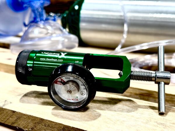 O2 Mini regulador de oxígeno CGA-870 Calibre caudal 0-15lpm con llave - Imagen 4